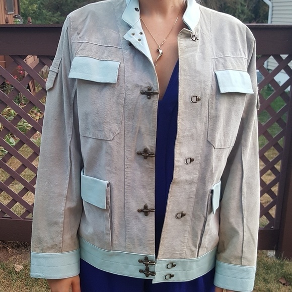 𝅺terry Lewis classic luxuries jacket - Picture 2 of 6